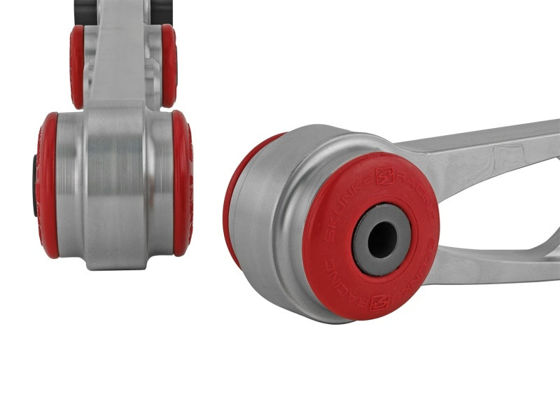 Load image into Gallery viewer, Skunk2 Honda/Acura EG/DC Ultra Series Rear Lower Control Arm Set - Clear
